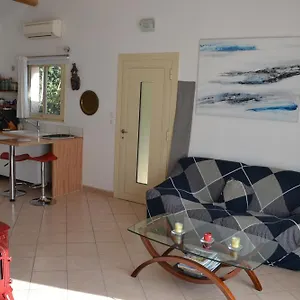 https://chez-mily.fr-provencehotel.com